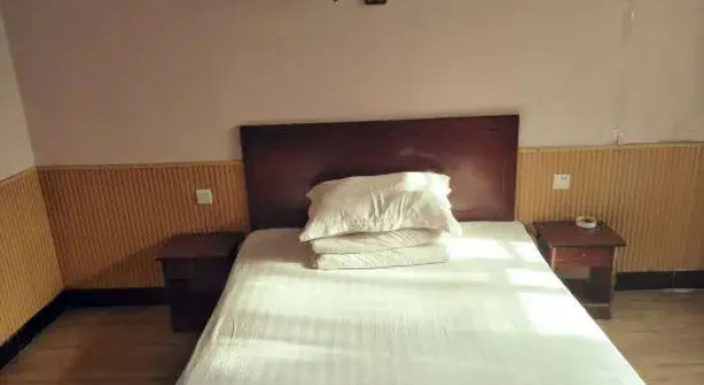 Двухместный номер Standard Xingyang Hualian Guesthouse