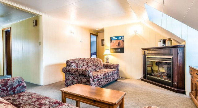 Auberge La Porte Rouge, Rezervovat Hostel Hostely v Mont Tremblant Region, Hostel