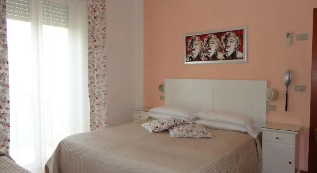 Трёхместный номер Hotel La Gioiosa