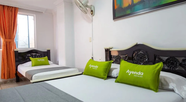 Bacat, Rezerwuj Hotel Hotele w Santander z parkingiem, Parking