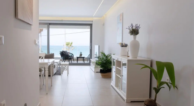 Апартаменты Deluxe beach deluxe house