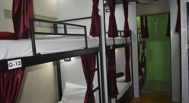 Town Hostel Mumbai - AC Dormitory, Забронировать Отель Недорогие отели штата Махараштры, недорого