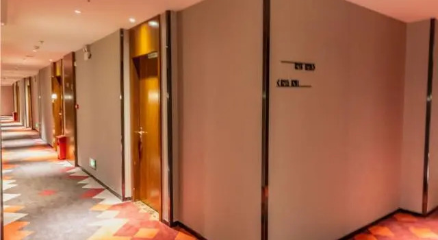 Borrman Hotel Dongguan Tianbao Metro Station, Boek Hotel Hotels in Guangdong met parkeren, Parkeren