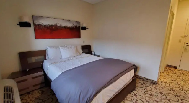 Двухместный номер Standard с балконом Lowell Inn