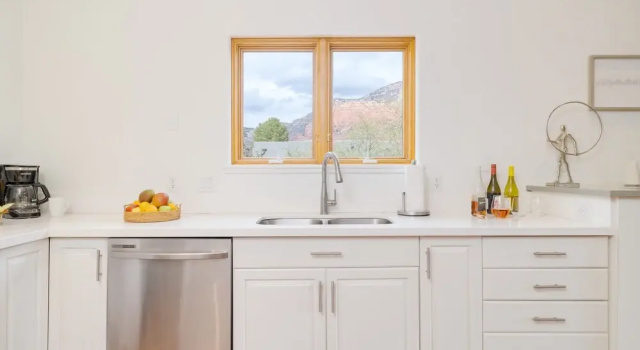 Коттедж Sedona Sunrise by Avantstay Majestic Red Rocks Views~walk to Jordan Trailhead~peloton Bike~hot Tub~wifi