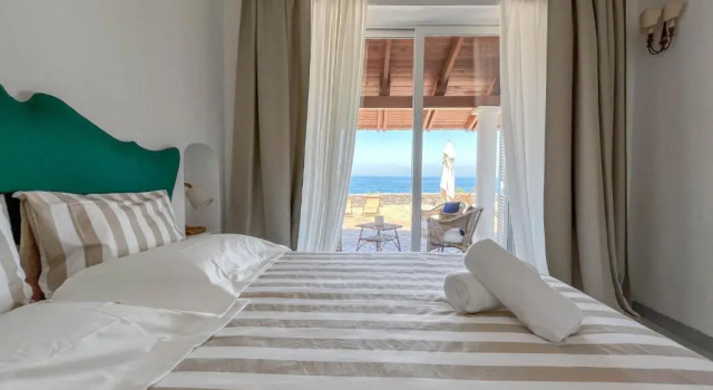 Nelinda Waterfront Accommodation, Buchen Sie Hotel Casamicciola Terme Ischia