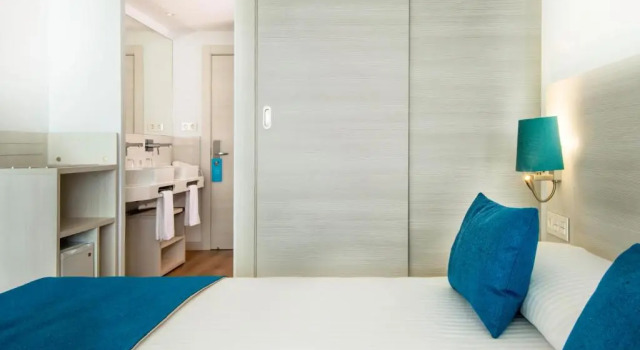 Трёхместный номер Standard с частичным видом на море Spirit Hotel Benalmadena Beach