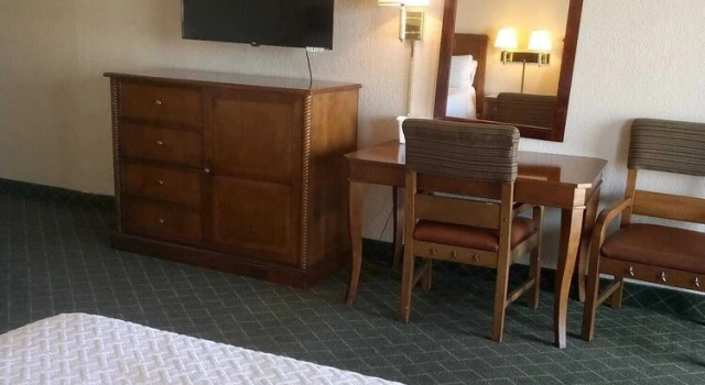 Номер Comfort Welcome Inn