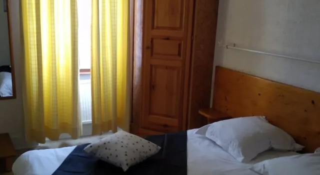 Hotel Restaurant le Provençal, Prenota Hotel Hotel a Alvernia con parcheggio, Parcheggio