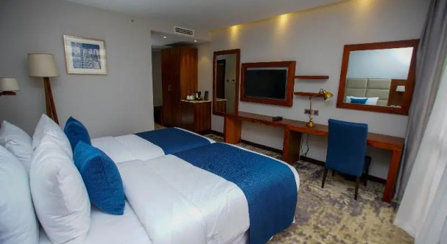 Двухместный номер Standard с балконом Golden Tulip Canaan Kampala