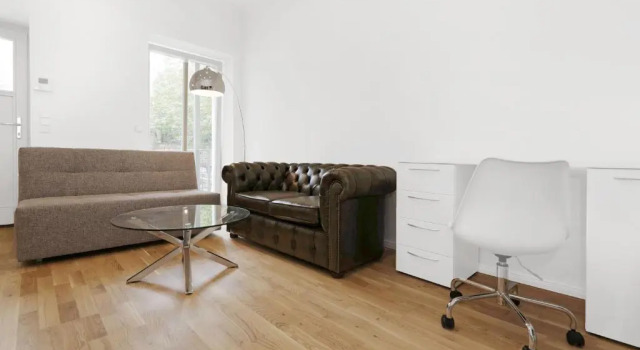 LUXURY Maisonette Duplex 2 floors,2 full bath Mitte City Center, Rezerwuj Hotel Mitte Berlin, w pobliżu Boros Foundation