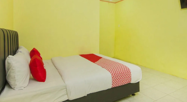 OYO 1701 Bagus Inn, Rezerwuj Hotel Berastagi Sumatra