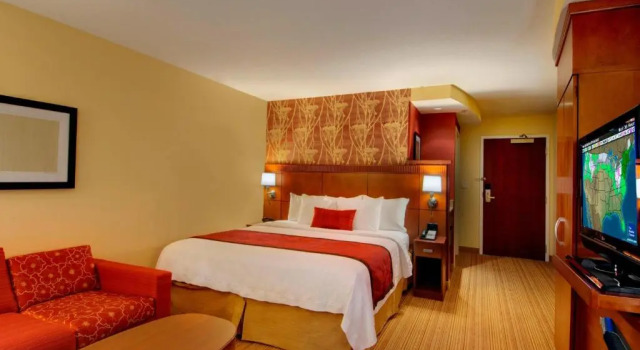 Номер Standard Courtyard by Marriott Madison East