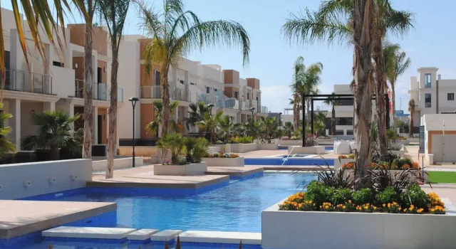 Бунгало Bungalow in Orihuela Costa for 4 Guests