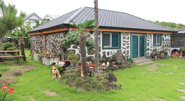 Jeju Lodem Unshared House Pension