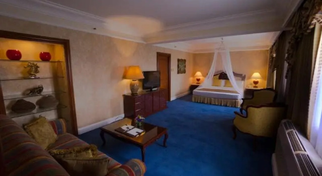 Номер Standard Manila Prince Hotel