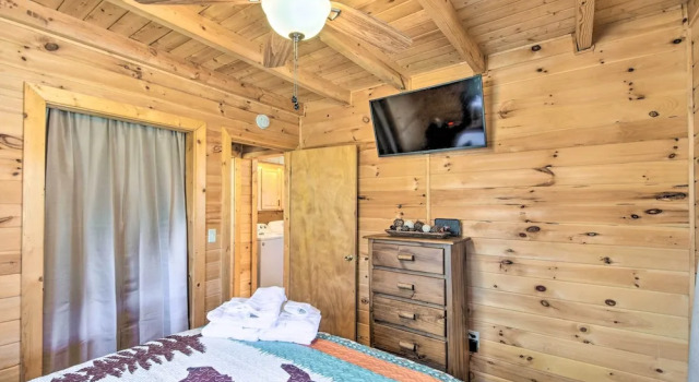 Creekside Cabin in the Blue Ridge Mountains!, Rezerwuj Dom wakacyjny Blue Ridge Georgia
