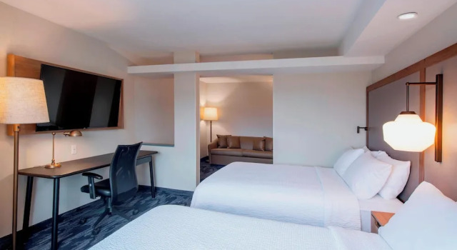 Студия Fairfield Inn & Suites by Marriott Kelowna