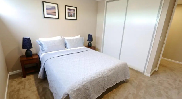 Апартаменты Golden Sun Apartment -Two bedrooms, Three bedrooms