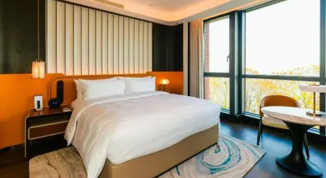 Люкс Deluxe Sheraton Suzhou Yangcheng Lake