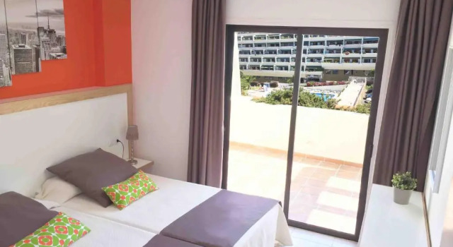 Апартаменты c 1 комнатой с видом на улицу Apartamentos Bahia Playa