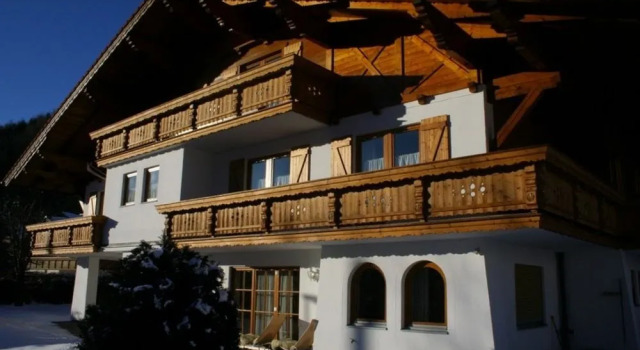 Chalet Alice