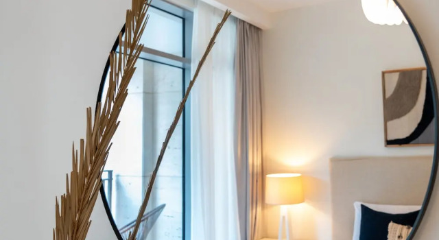Апартаменты Deluxe с балконом HiGuests - Boulevard Crescent Tower 2