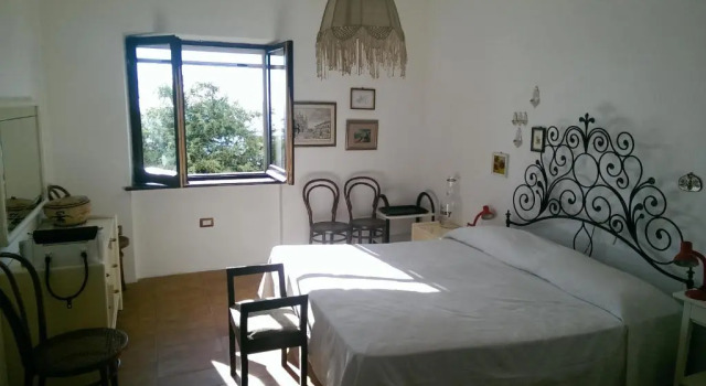 Коттедж с 5 комнатами Villa Alabe - Waterfront Apartments in Bosa Porto Alabe
