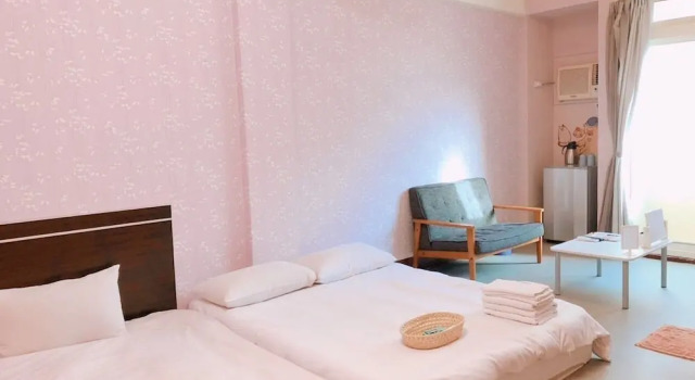 Четырёхместный номер Comfort с балконом Fengjia Love I Hostel
