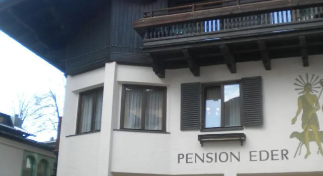 Hotel Eder Michaela, Rezerwuj Hotel Hotele w Salzburg z parkingiem, Parking