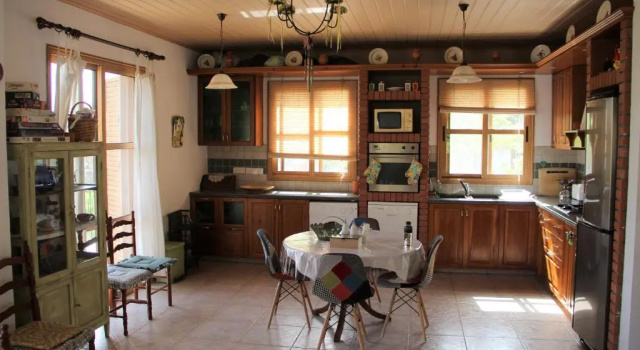 Loucaides Villa, Varaa Villa Agridia Kypros
