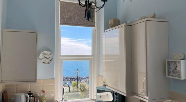 Flat 2, 1 Alexandra Gardens - Pet friendly