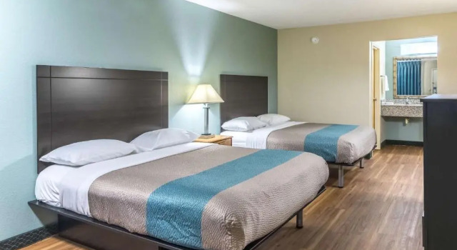 Четырёхместный номер Deluxe Motel 6-Kenly, NC