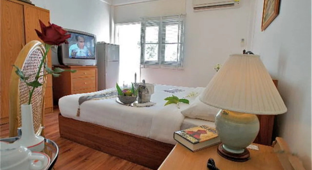 Lotus Hotel