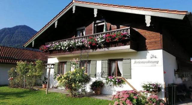 Апартаменты Ferienwohnung Emilia mit Bergblick (Westen)