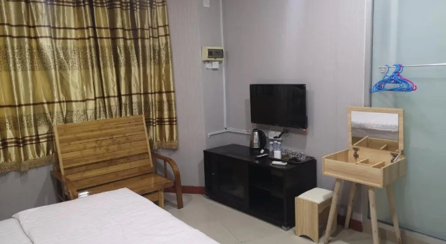 Номер Deluxe Home Inn Hotel
