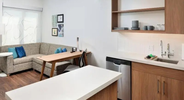 Двухместный люкс Element by Marriott Overland Park