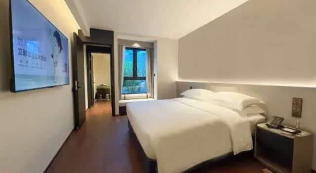 Люкс Guangzhou Elegant International Hotel Panyu Square Metro Station Branch