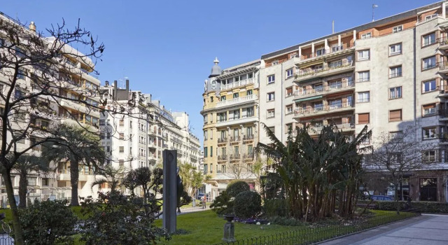 Bella Easo 2 by FeelFree Rentals, Rezerwuj Hotel Hotele w Baskonia z parkingiem, Parking