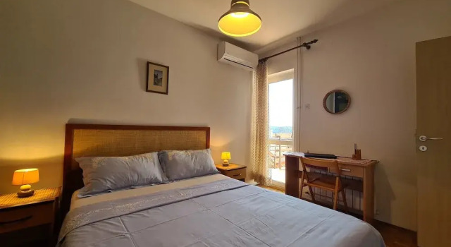 Apartment 743