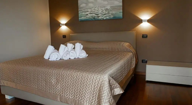Апартаменты Superior Sirmione Rosselli Apartments