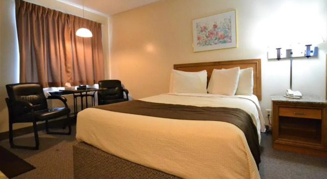 Четырёхместный номер Standard Newmarket Inn