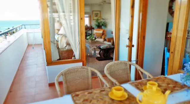 Апартаменты Waterfront Playamar Apartments