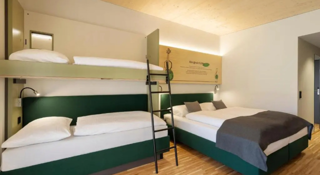 Четырёхместный номер Standard JUFA Hotel Laterns - Klangholzhus