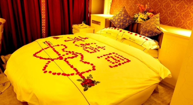 Xintiandi Hotel, Prenota Hotel Luoping Yunnan