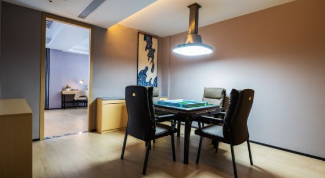 Люкс Fuyang Jia Centennial Hotel (Shenlong Branch)