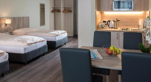 Четырёхместный номер Classic AINO Aparthotel Olympiapark