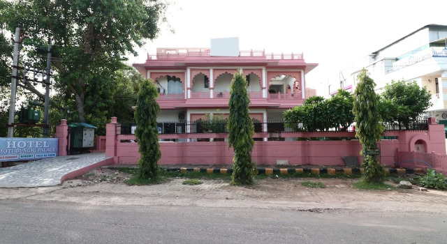 OYO 16499 Hotel Moti Dungri Palace