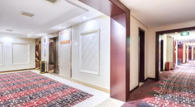 Shun Feng Hotel, Varaa Hotelli Jinhua Zhejiang