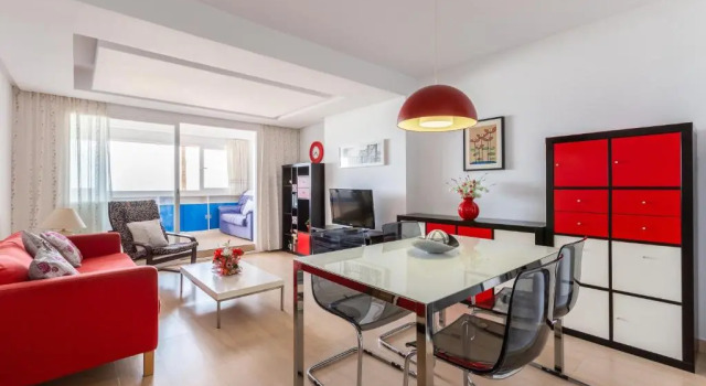 Apartamento en 1ª línea de playa, Забронировать Апартаменты/квартира Отели Марбелья с парковкой, рядом с Набережная Марбельи, Парковка